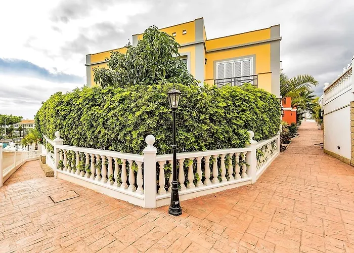 Brilliant Veril Del Duque With Heated Pool * Адехе