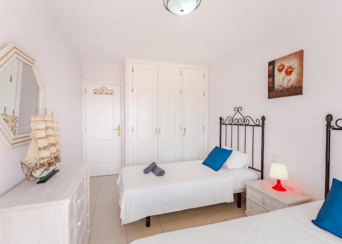 Brilliant Veril Del Duque With Heated Pool Апартаменти